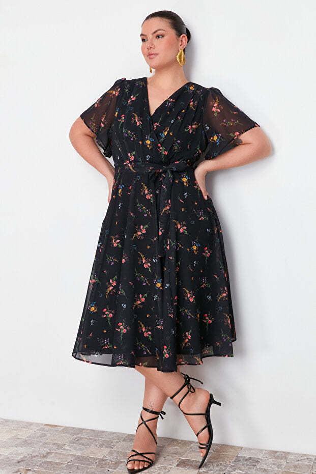 Plus Size Floral Patterned Dress