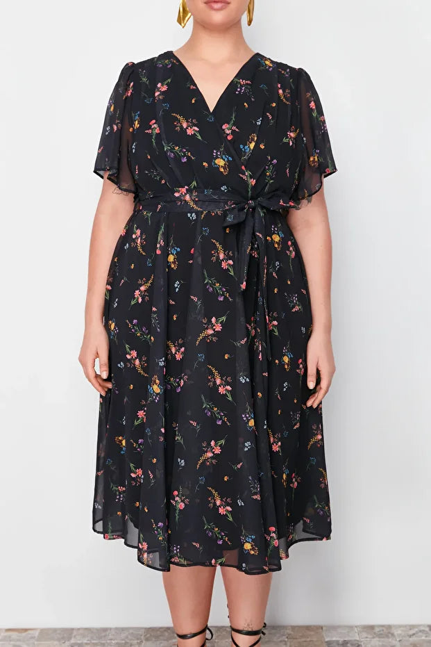 Plus Size Floral Patterned Dress
