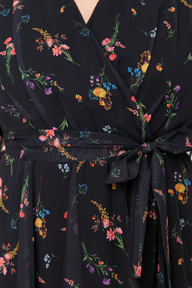 Plus Size Floral Patterned Dress