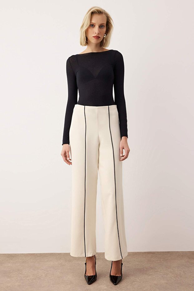 Contrast Piping Tailored Suit