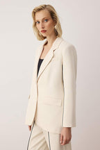 Contrast Piping Tailored Suit