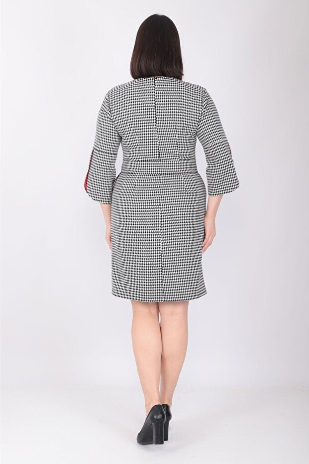 Plus Size Black and White Houndstooth Belted